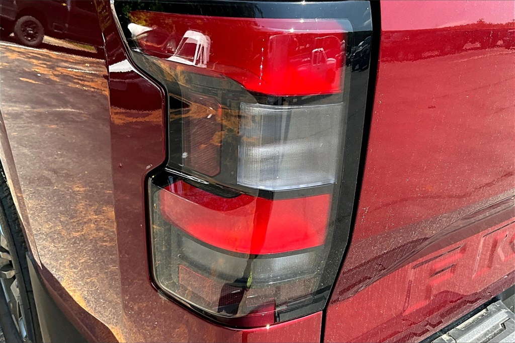 2025 Nissan Frontier SV - Photo 34