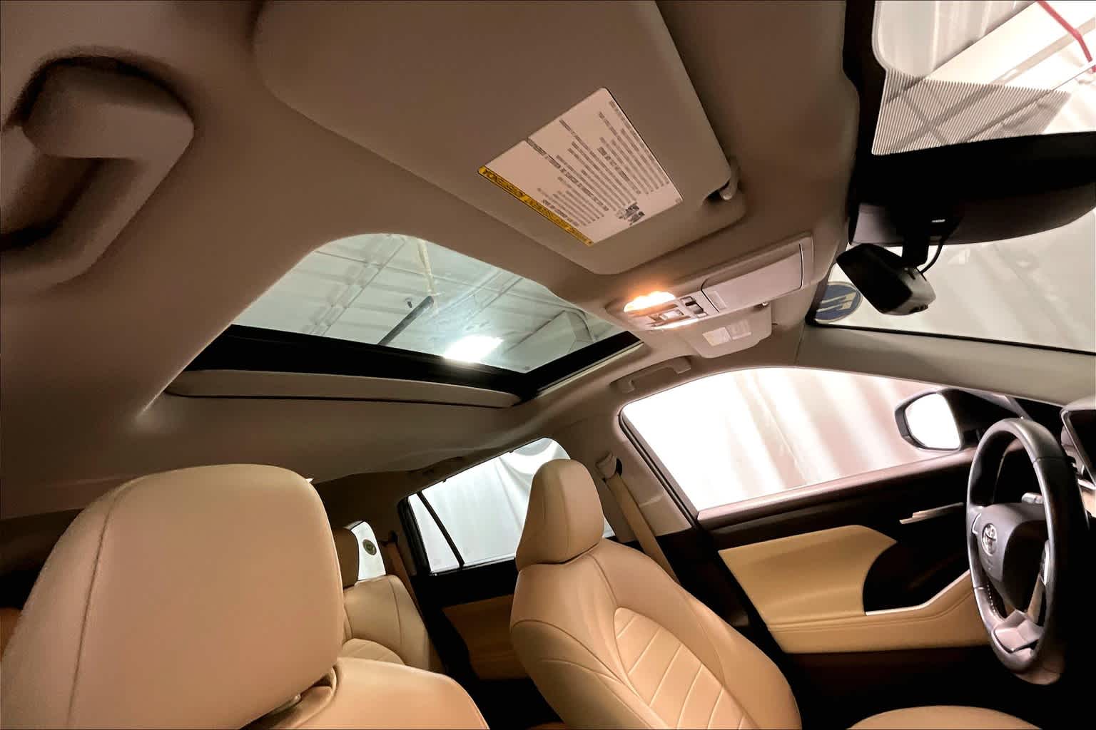 2022 Toyota Highlander XLE - Photo 22