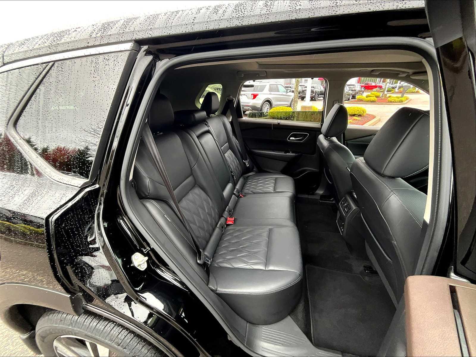 2023 Nissan Rogue Platinum - Photo 16