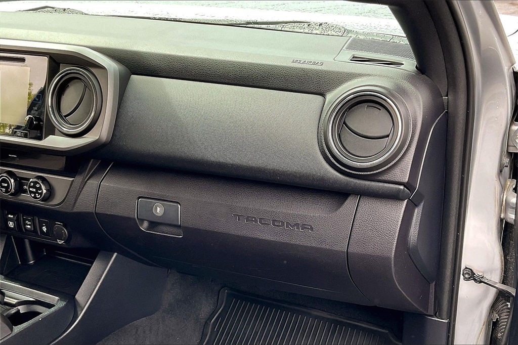 2018 Toyota Tacoma TRD Off-Road - Photo 12