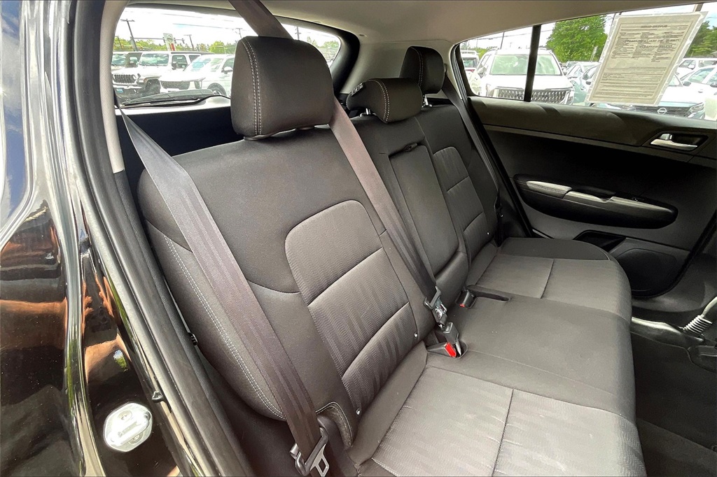 2021 Kia Sportage LX - Photo 15