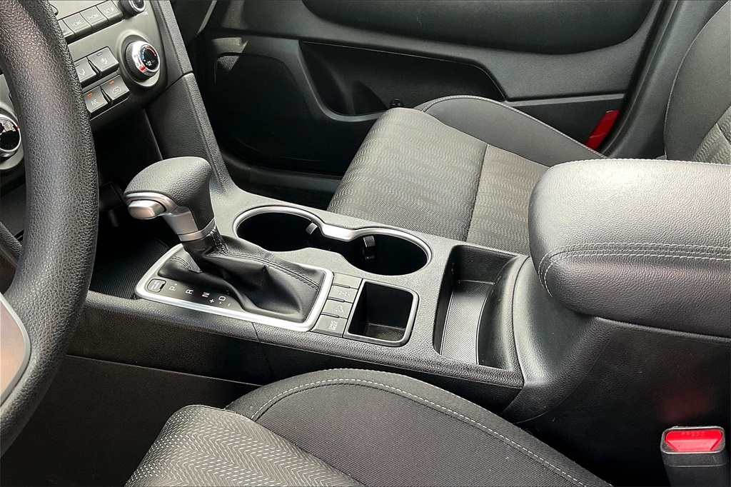 2021 Kia Sportage LX - Photo 19