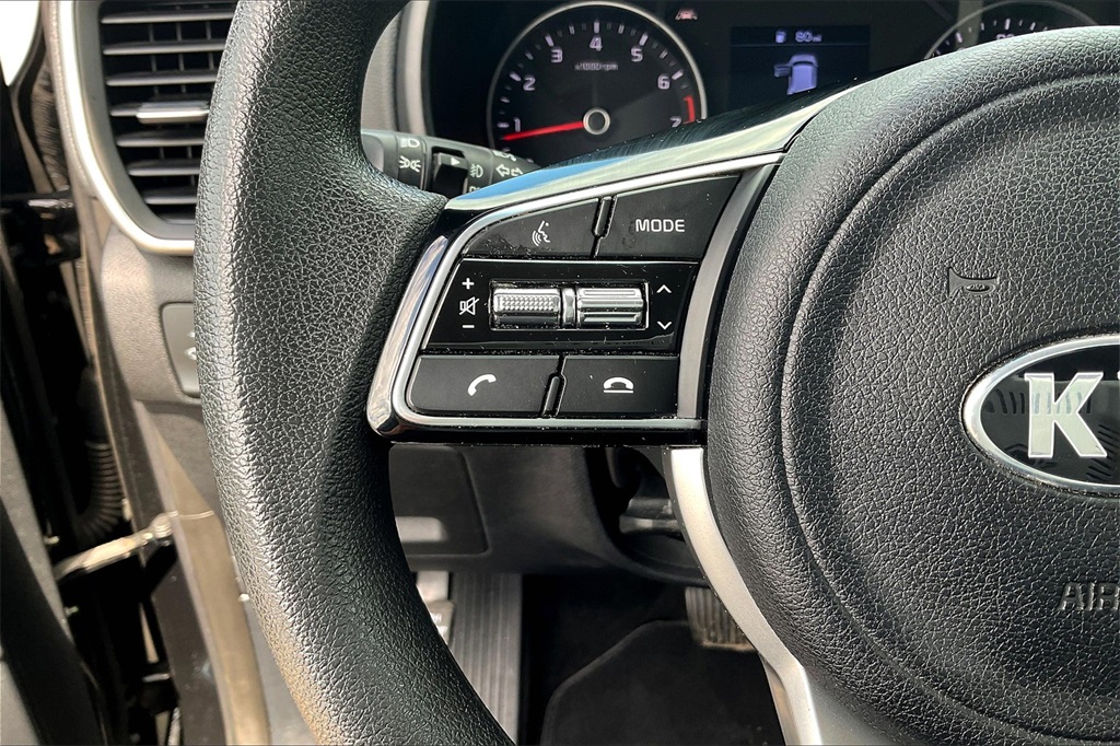 2021 Kia Sportage LX - Photo 21