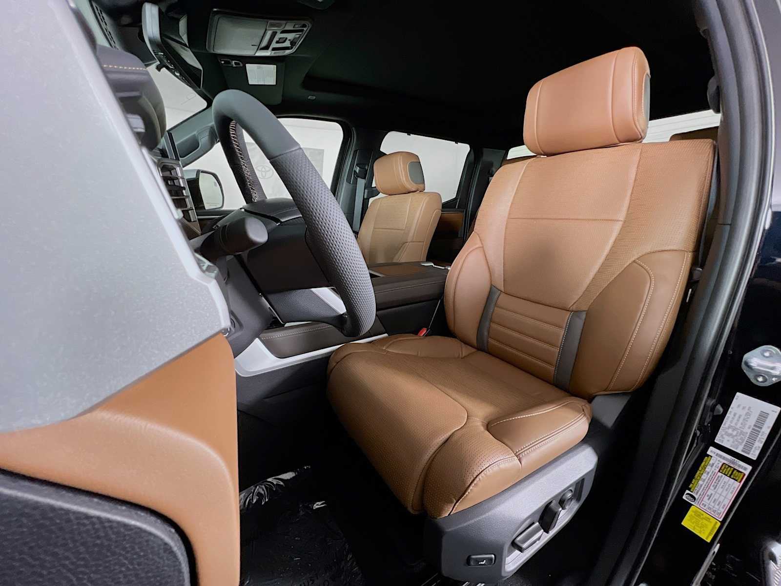 2025 Toyota Tundra 1794 Edition - Photo 12