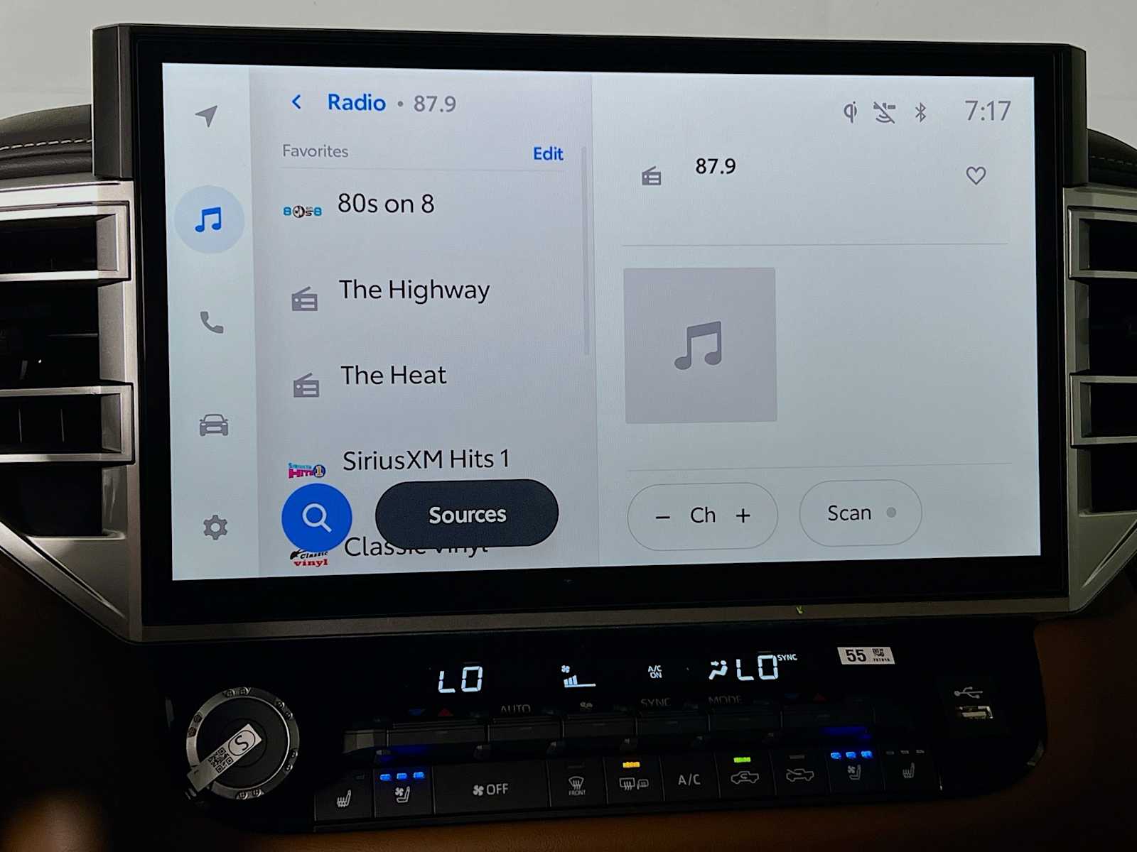 2025 Toyota Tundra 1794 Edition - Photo 8