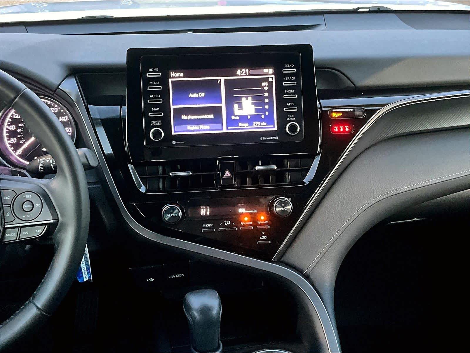 2021 Toyota Camry SE - Photo 18