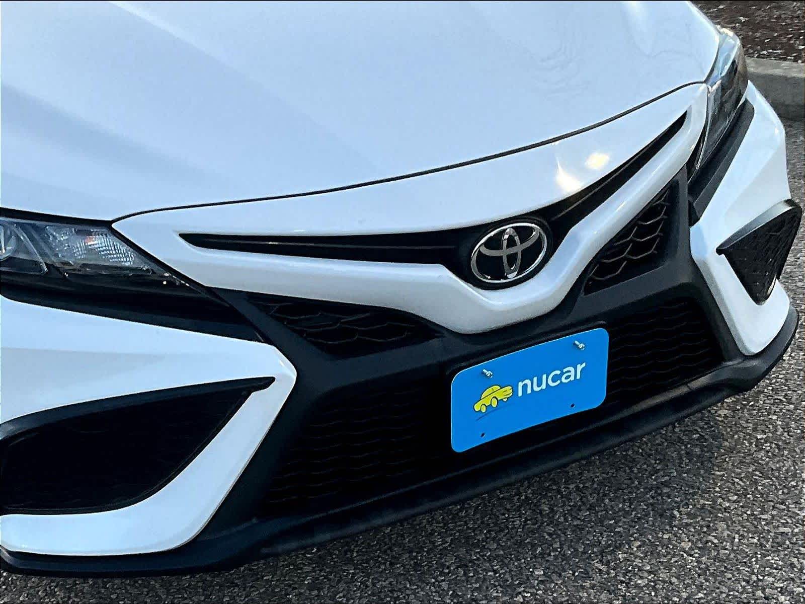 2021 Toyota Camry SE - Photo 30