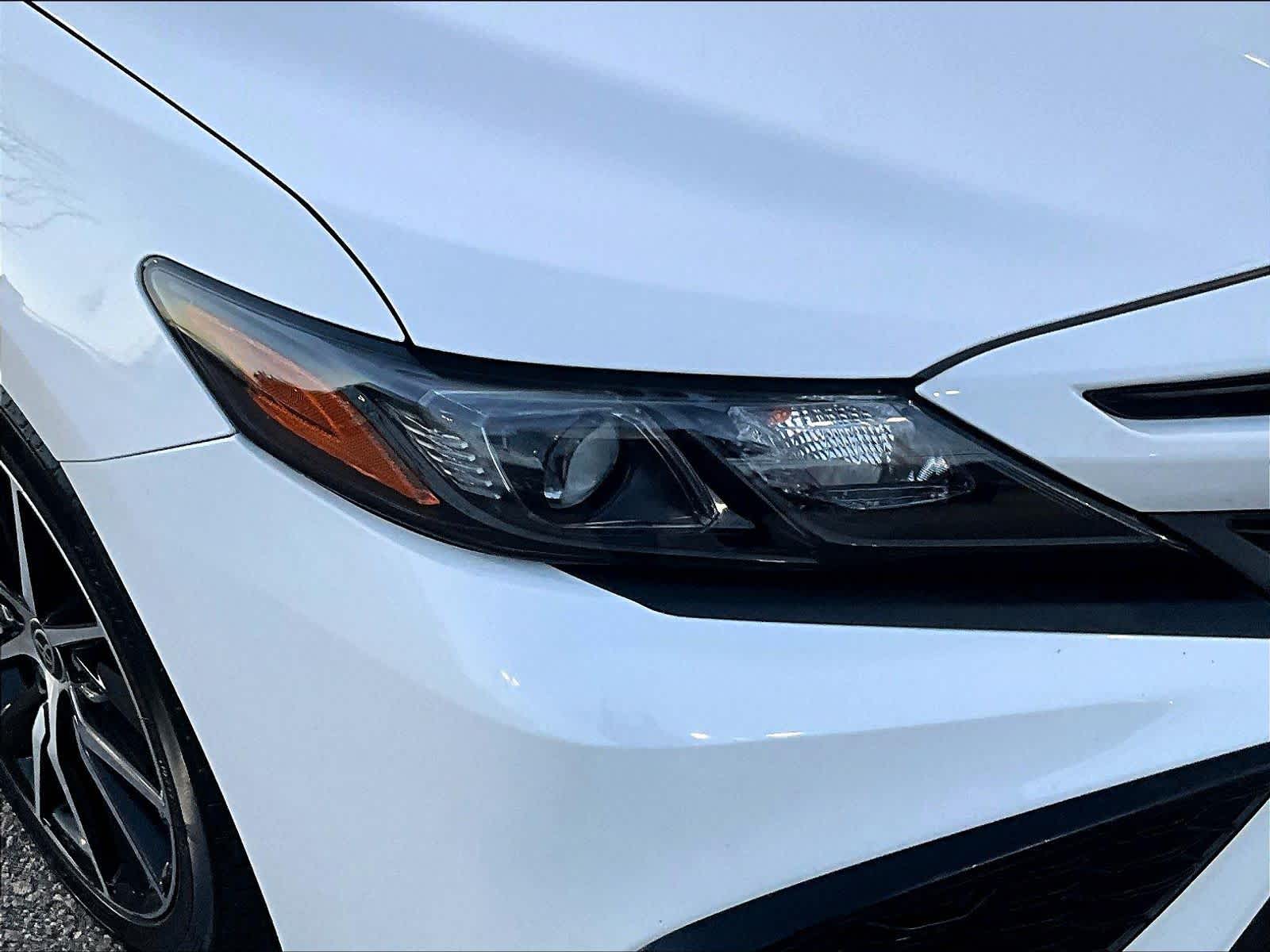 2021 Toyota Camry SE - Photo 31