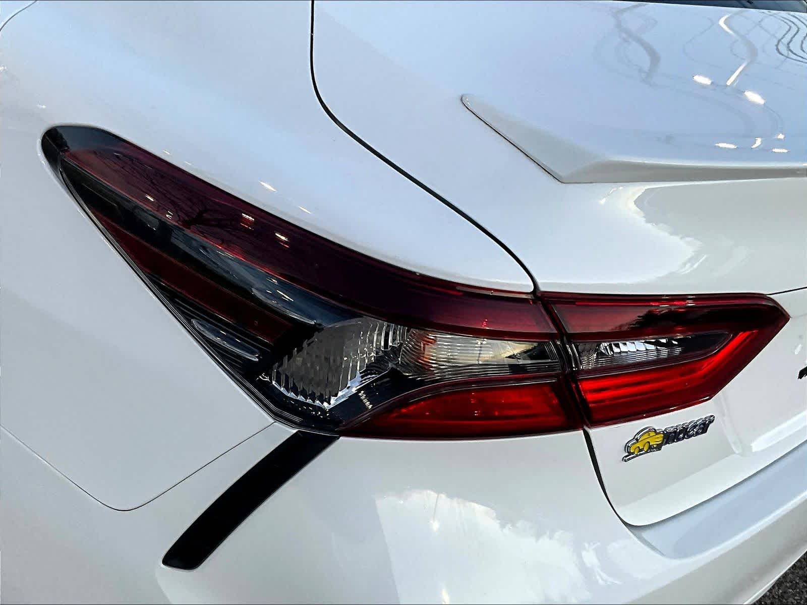 2021 Toyota Camry SE - Photo 32