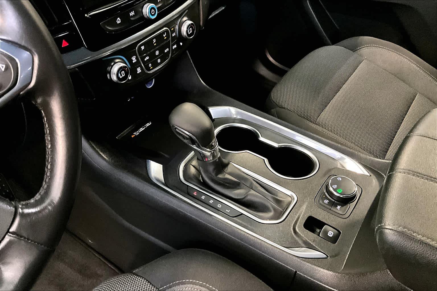 2022 Chevrolet Traverse LT Cloth - Photo 21