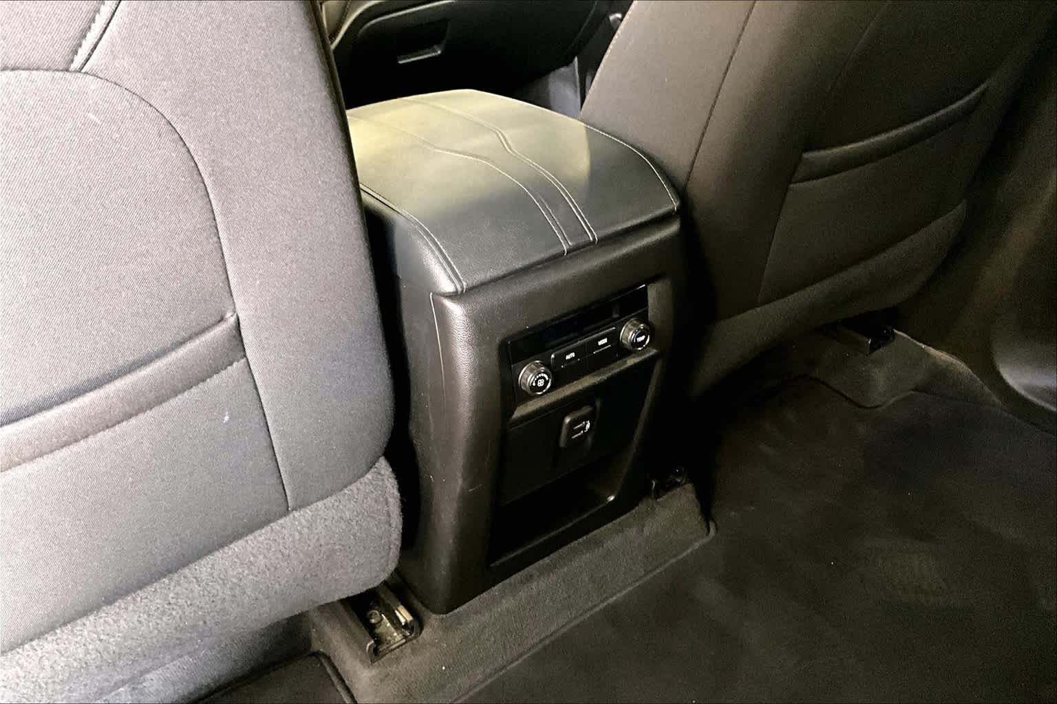 2022 Chevrolet Traverse LT Cloth - Photo 29