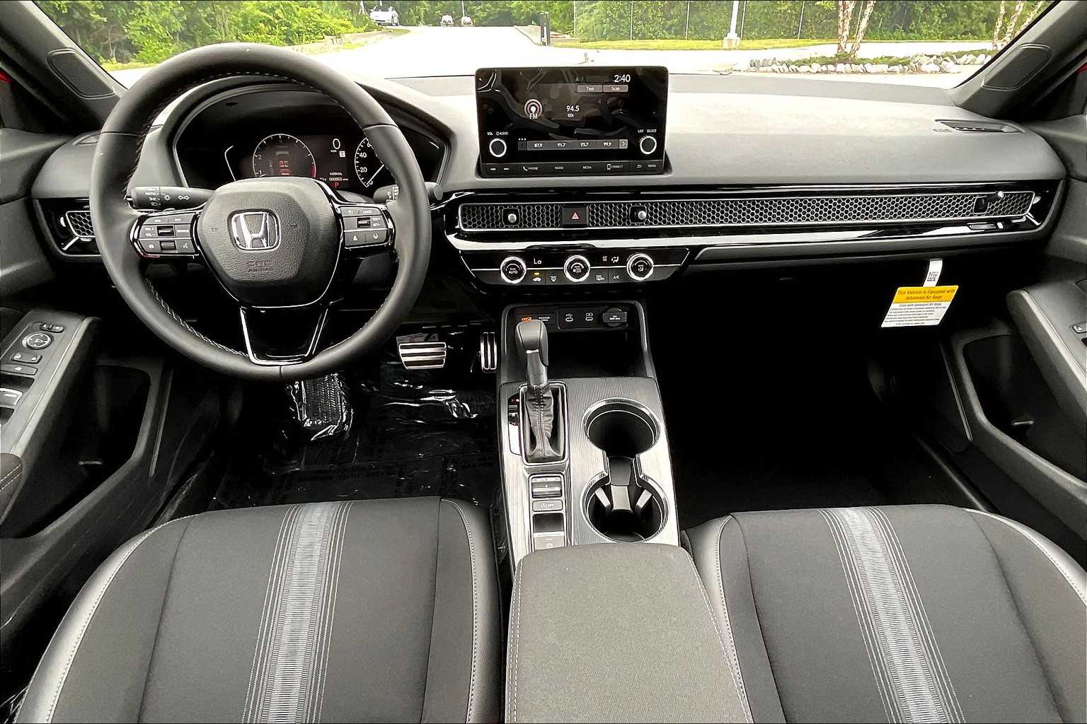 2025 Honda Civic Hatchback Sport - Photo 12