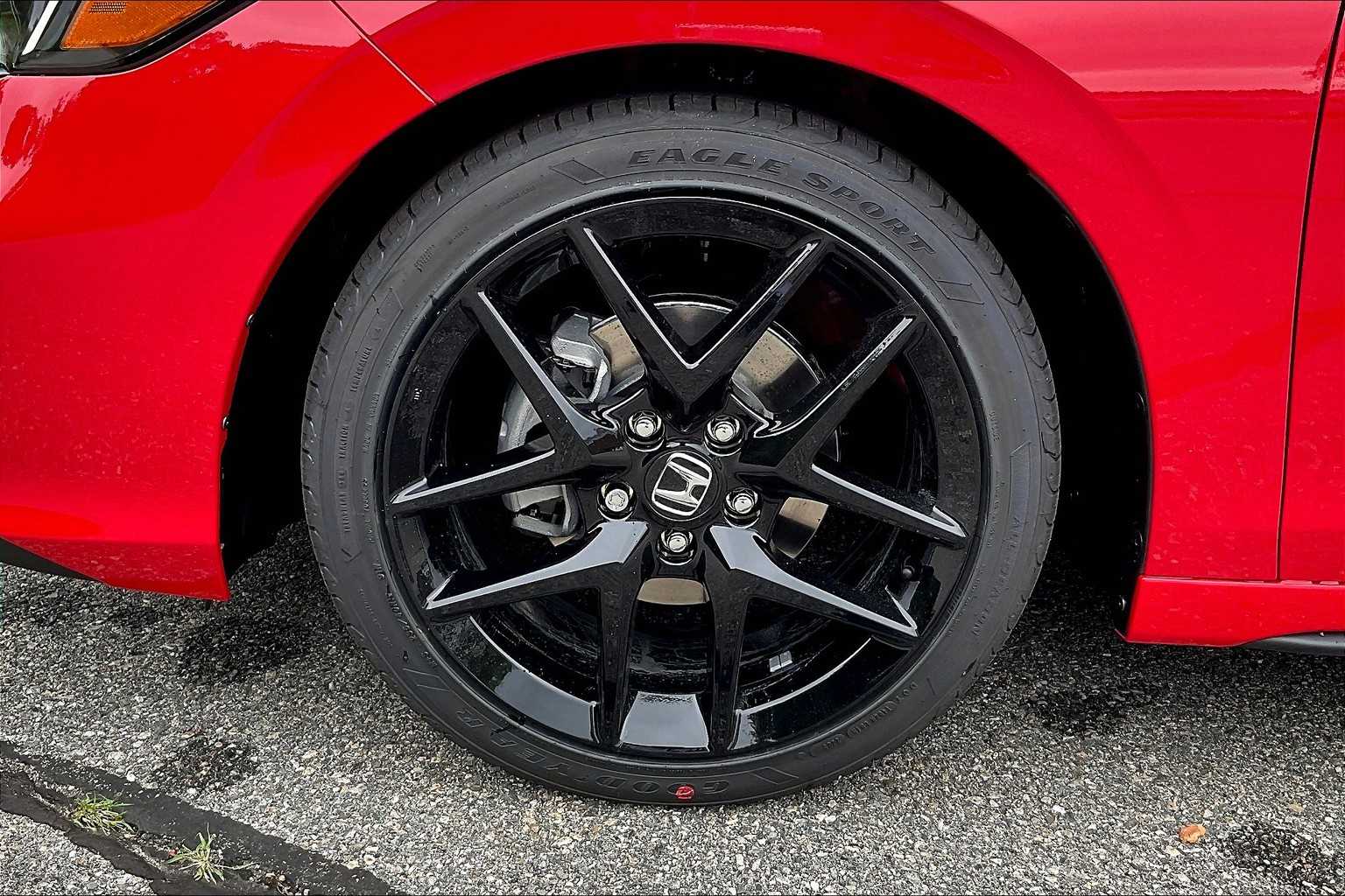 2025 Honda Civic Hatchback Sport - Photo 8