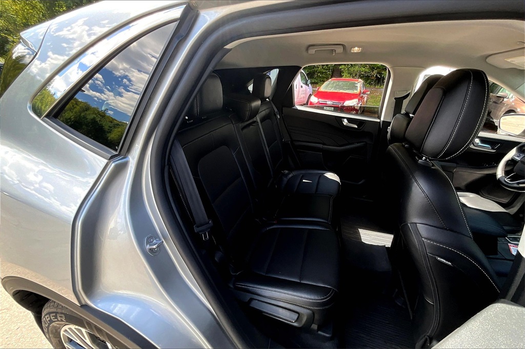 2022 Ford Escape SEL - Photo 16