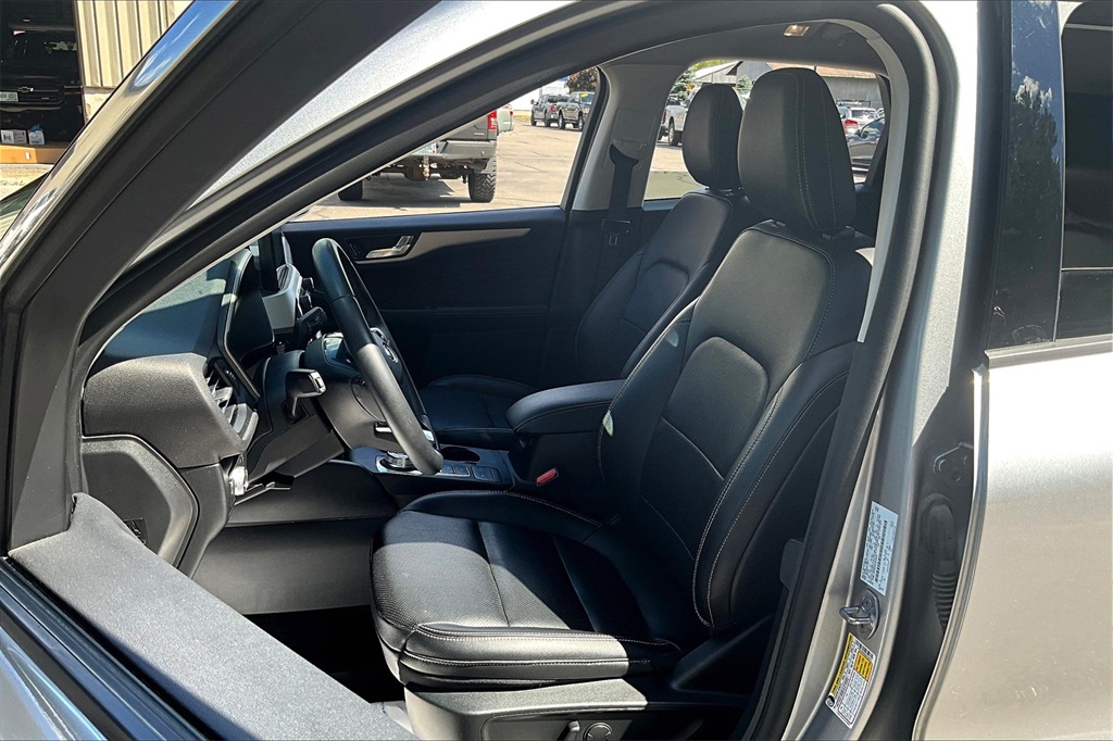 2022 Ford Escape SEL - Photo 10