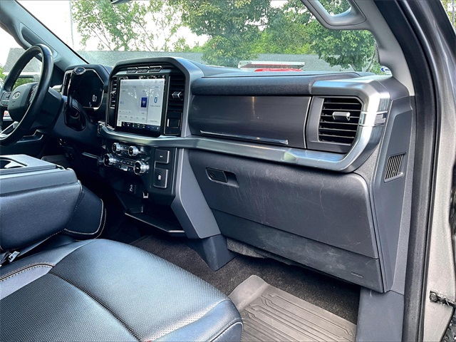 2022 Ford F-150 Lariat - Photo 17