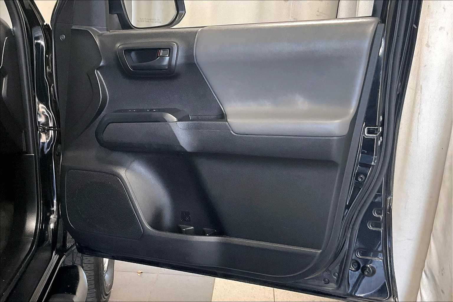2022 Toyota Tacoma SR - Photo 12