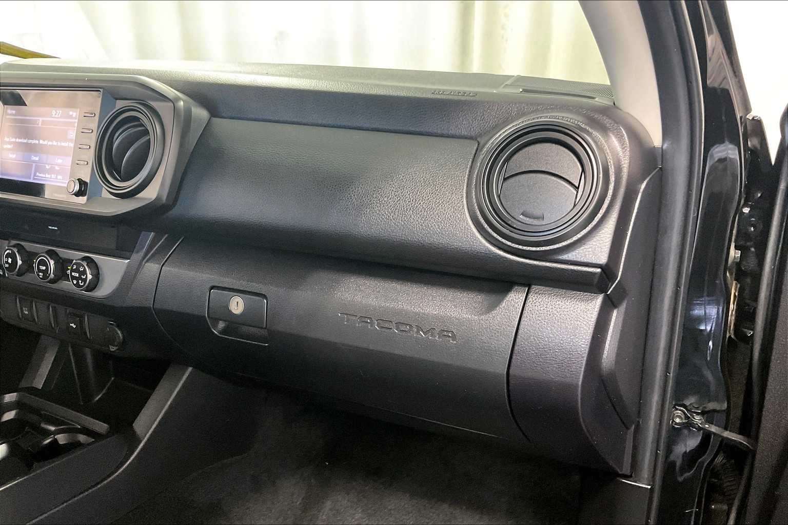 2022 Toyota Tacoma SR - Photo 13