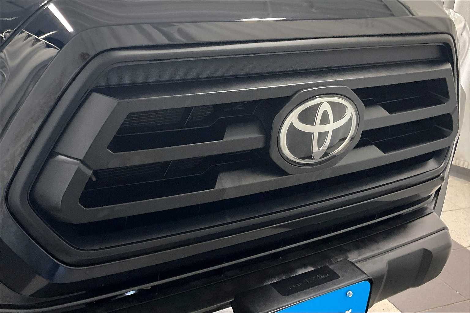 2022 Toyota Tacoma SR - Photo 32