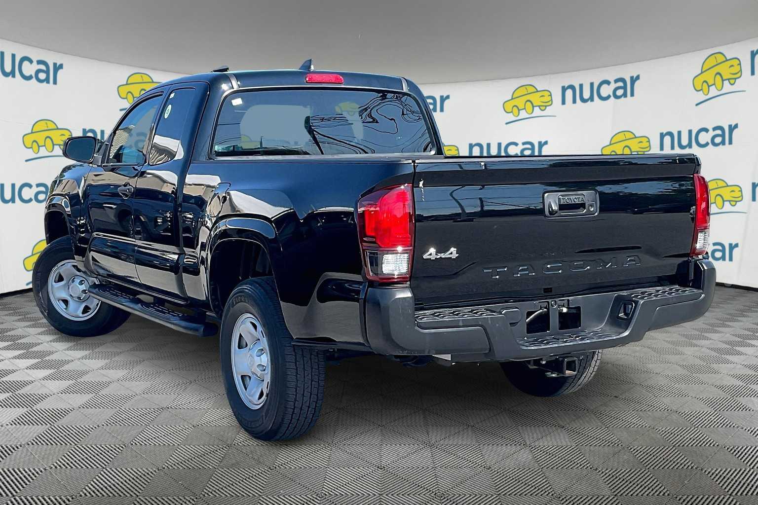 2022 Toyota Tacoma SR - Photo 4