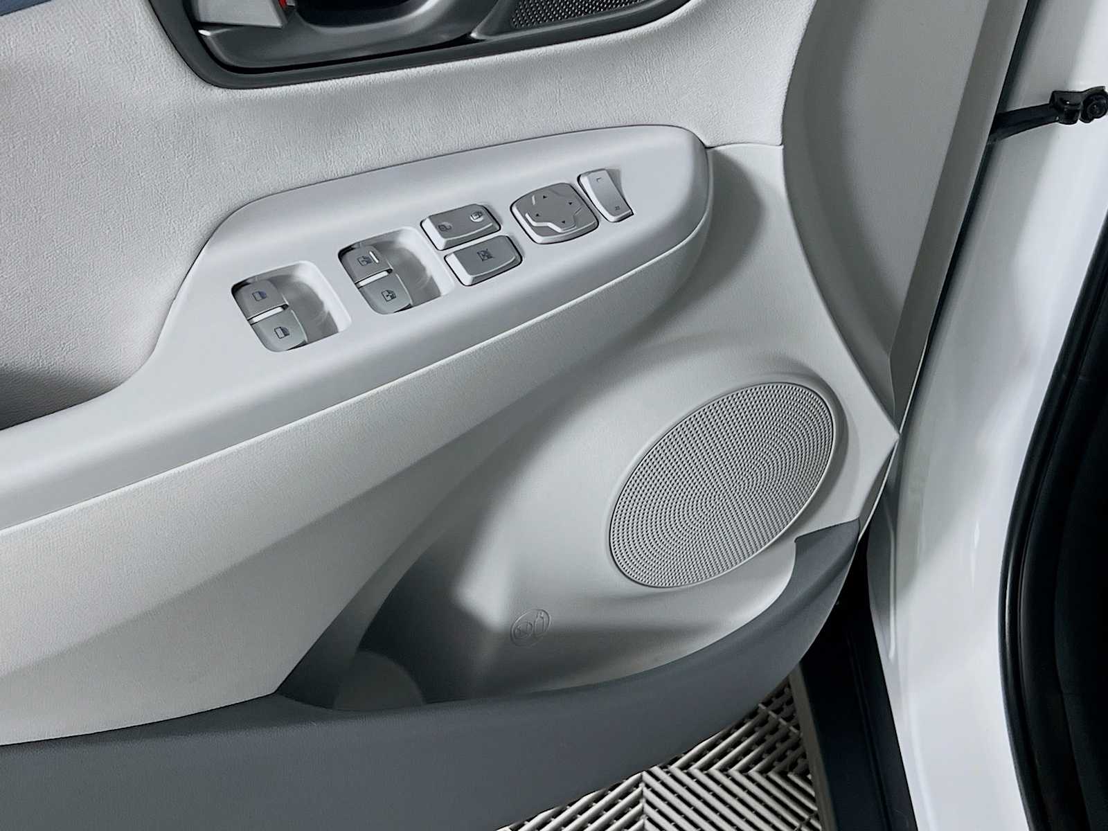 2021 Hyundai Kona Electric Limited - Photo 18