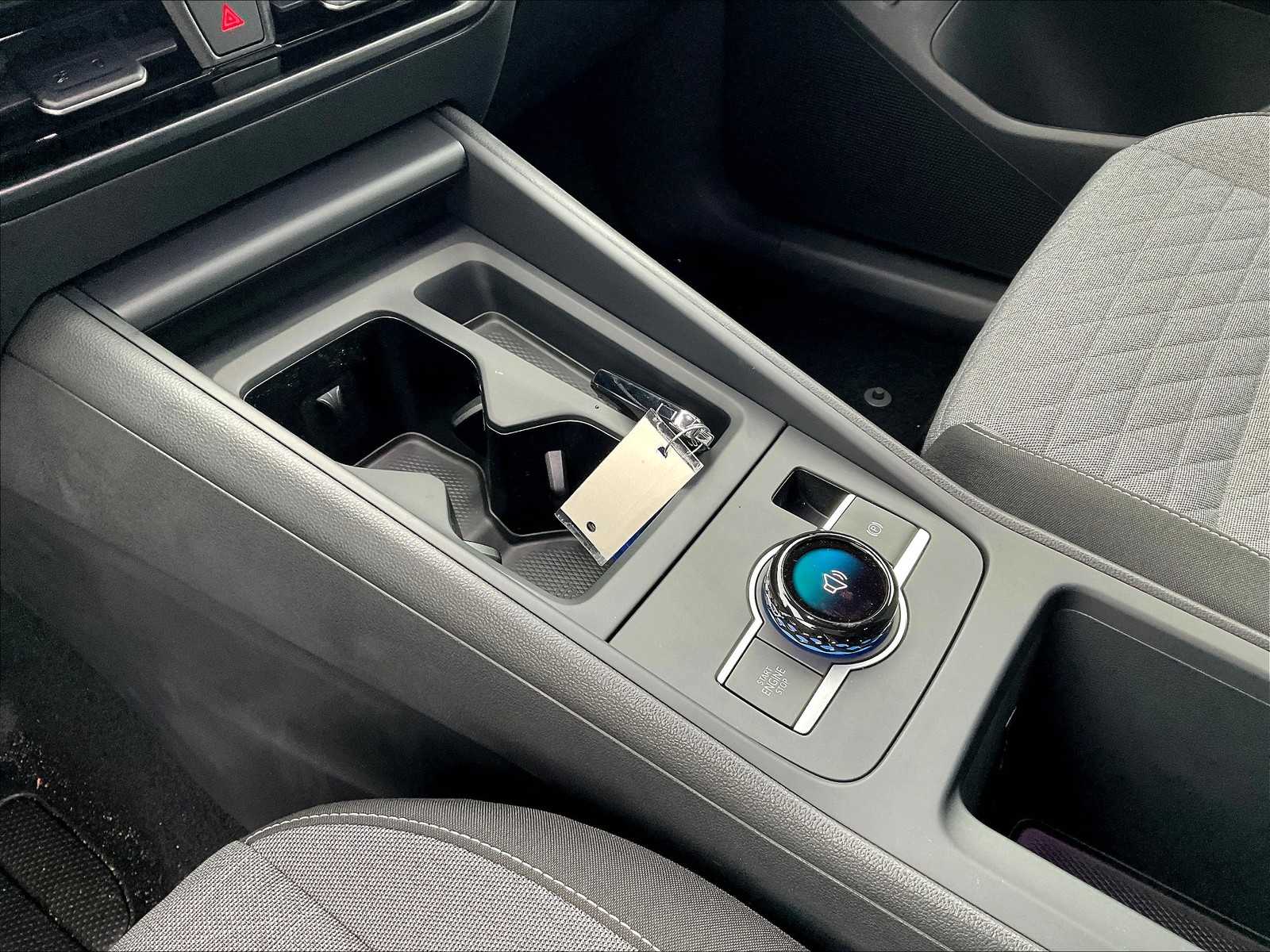 2025 Volkswagen Tiguan S - Photo 14