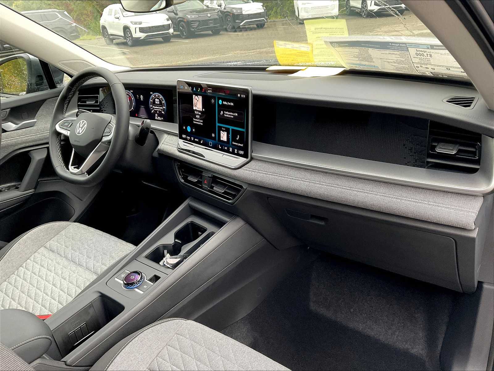 2025 Volkswagen Tiguan S - Photo 10