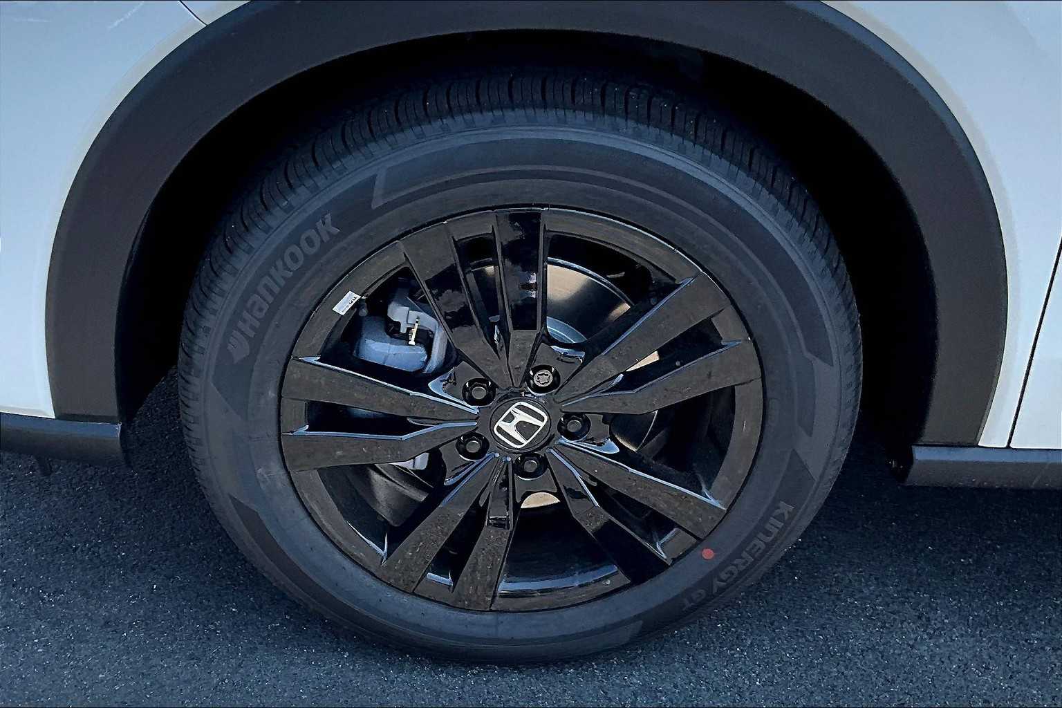 2026 Honda HR-V Sport - Photo 8