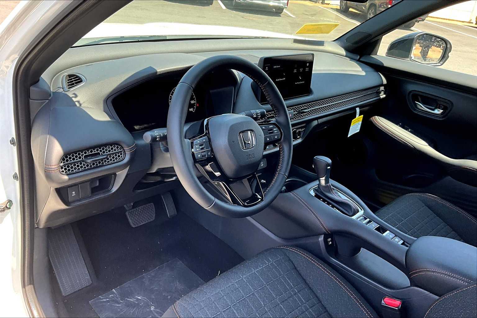 2026 Honda HR-V Sport - Photo 9