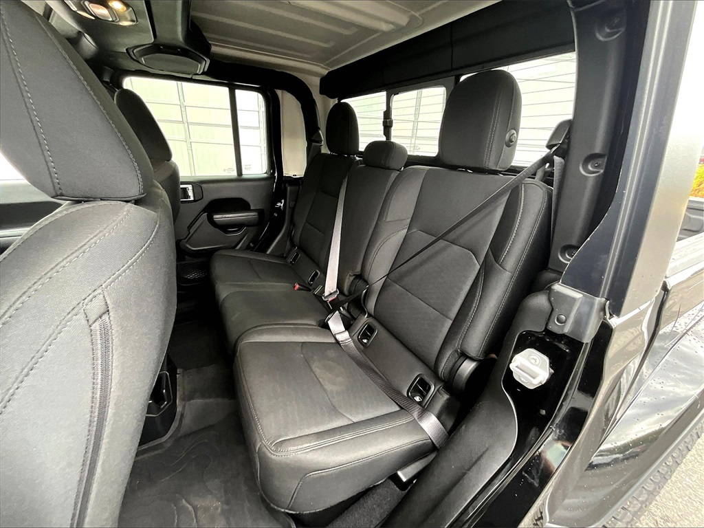 2022 Jeep Gladiator Sport - Photo 15