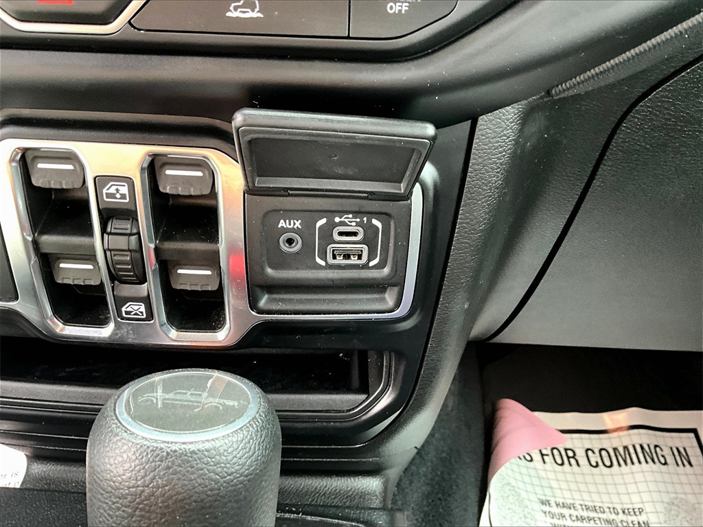 2022 Jeep Gladiator Sport - Photo 26