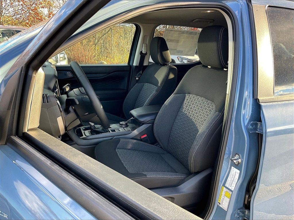 2025 Ford Ranger XLT - Photo 11