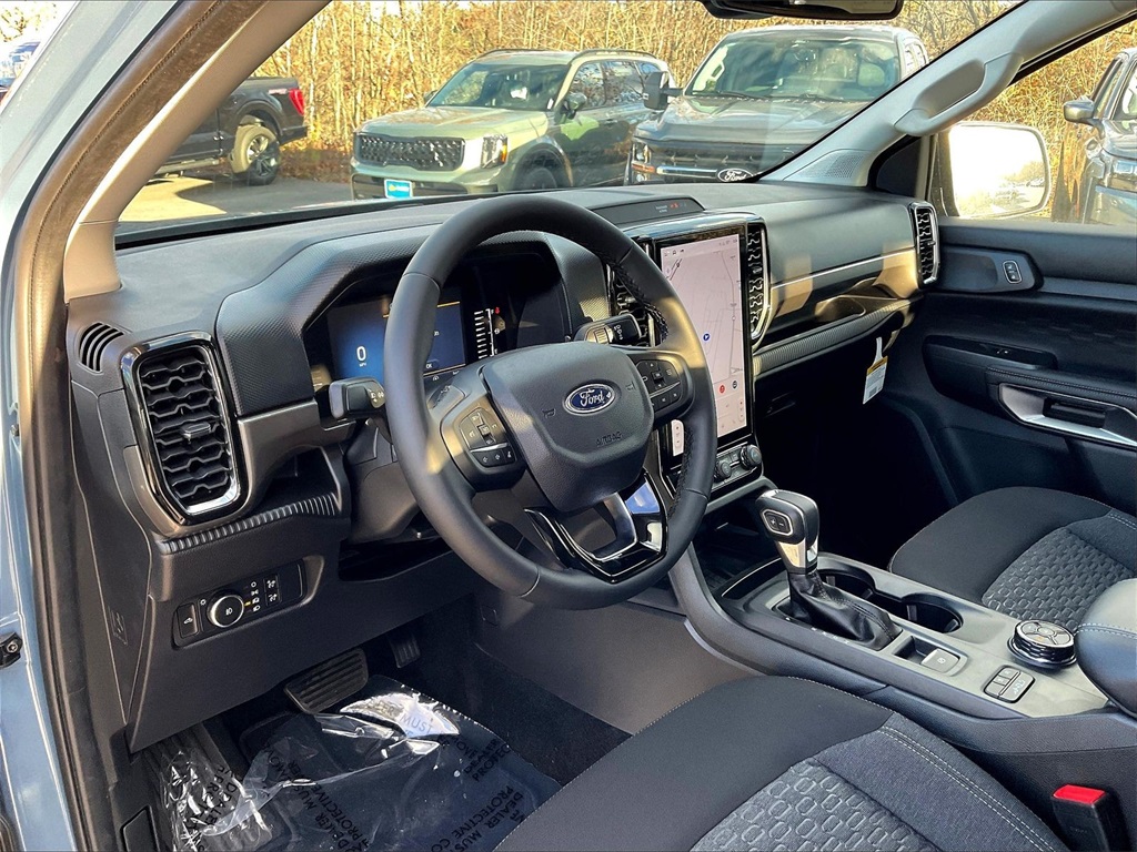 2025 Ford Ranger XLT - Photo 9