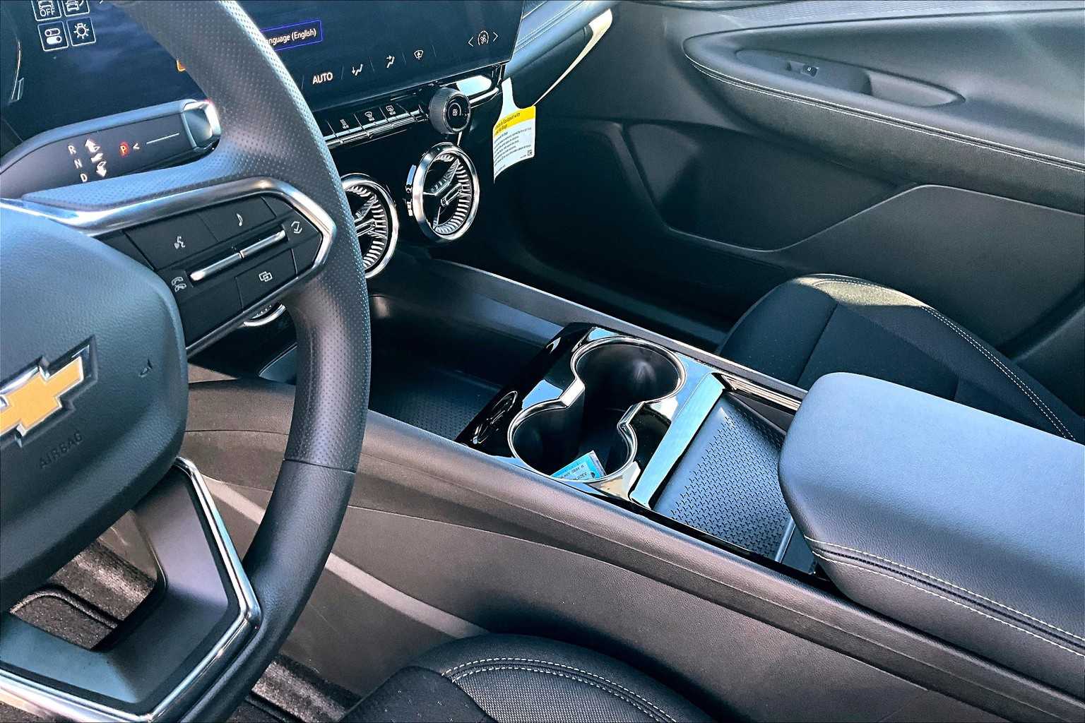 2025 Chevrolet Blazer EV FWD LT - Photo 14