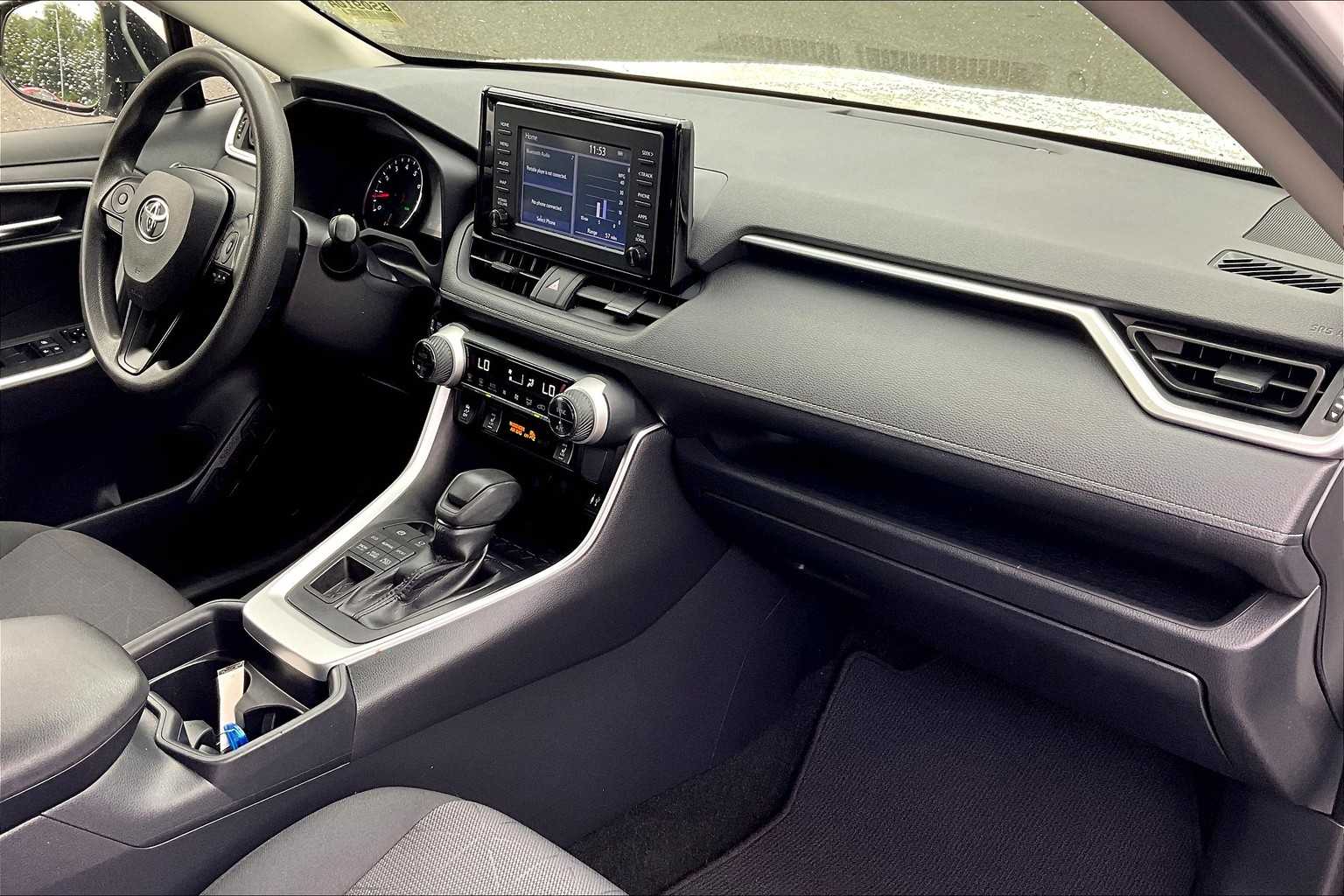 2019 Toyota RAV4 XLE - Photo 14