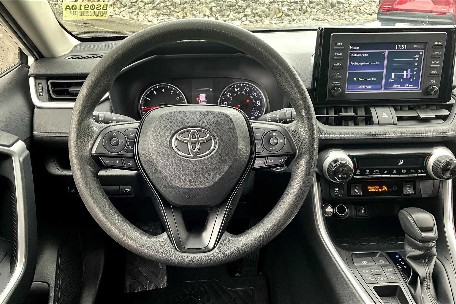 2019 Toyota RAV4 XLE - Photo 17