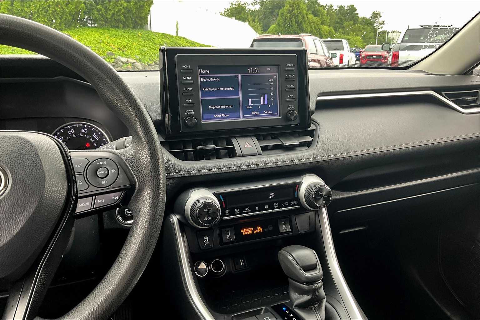 2019 Toyota RAV4 XLE - Photo 18