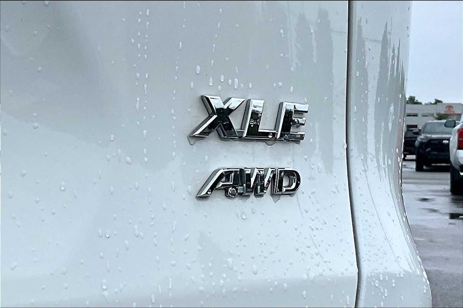 2019 Toyota RAV4 XLE - Photo 29