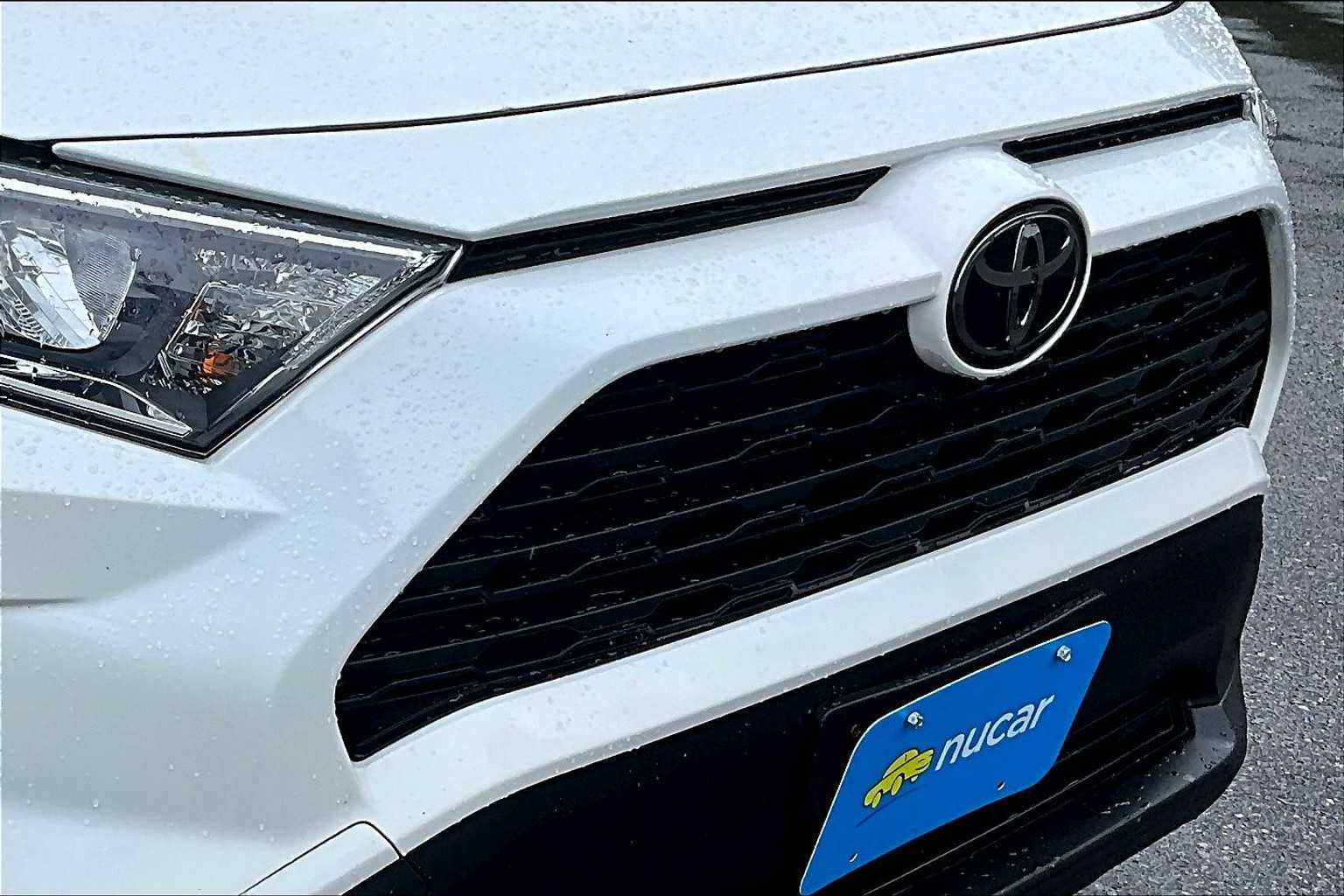 2019 Toyota RAV4 XLE - Photo 32