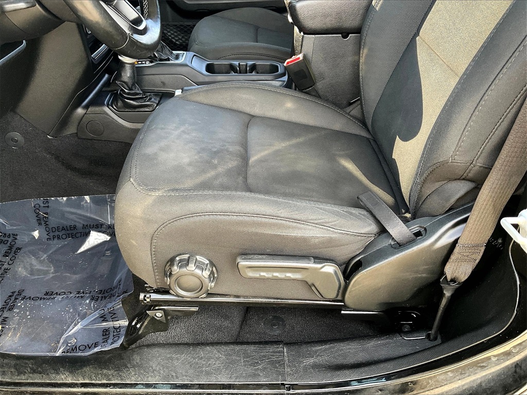 2020 Jeep Wrangler Sport S - Photo 31