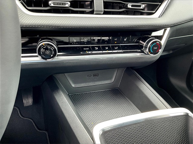 2026 Chevrolet Equinox LT - Photo 15