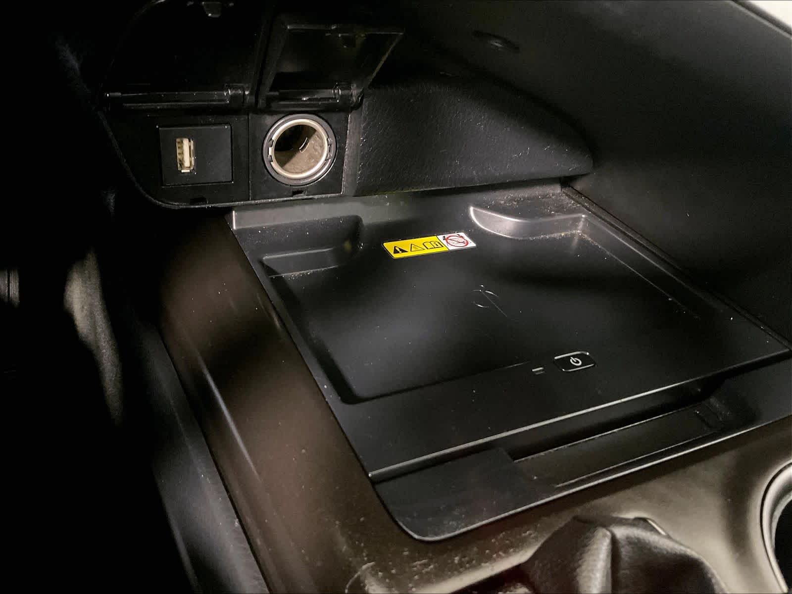 2023 Toyota Camry SE - Photo 27