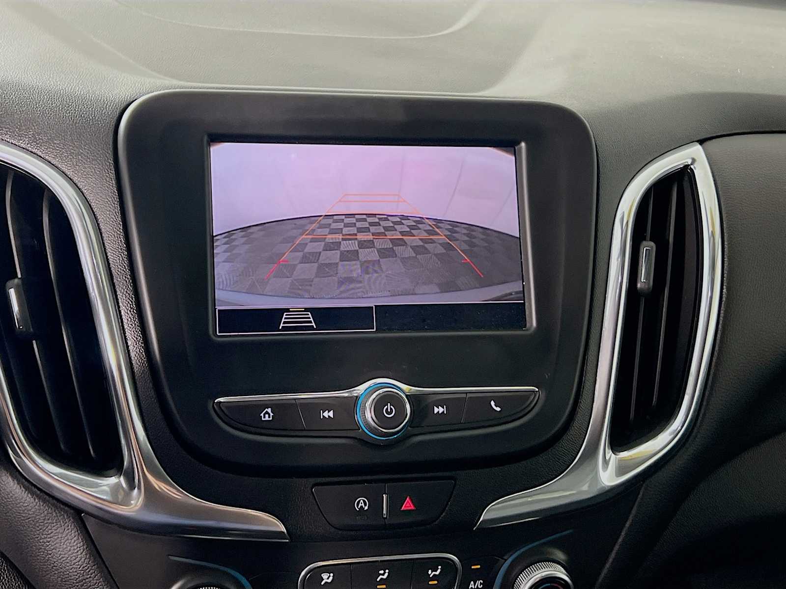 2023 Chevrolet Equinox LT - Photo 13