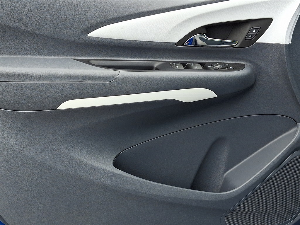 2018 Chevrolet Bolt EV LT - Photo 13