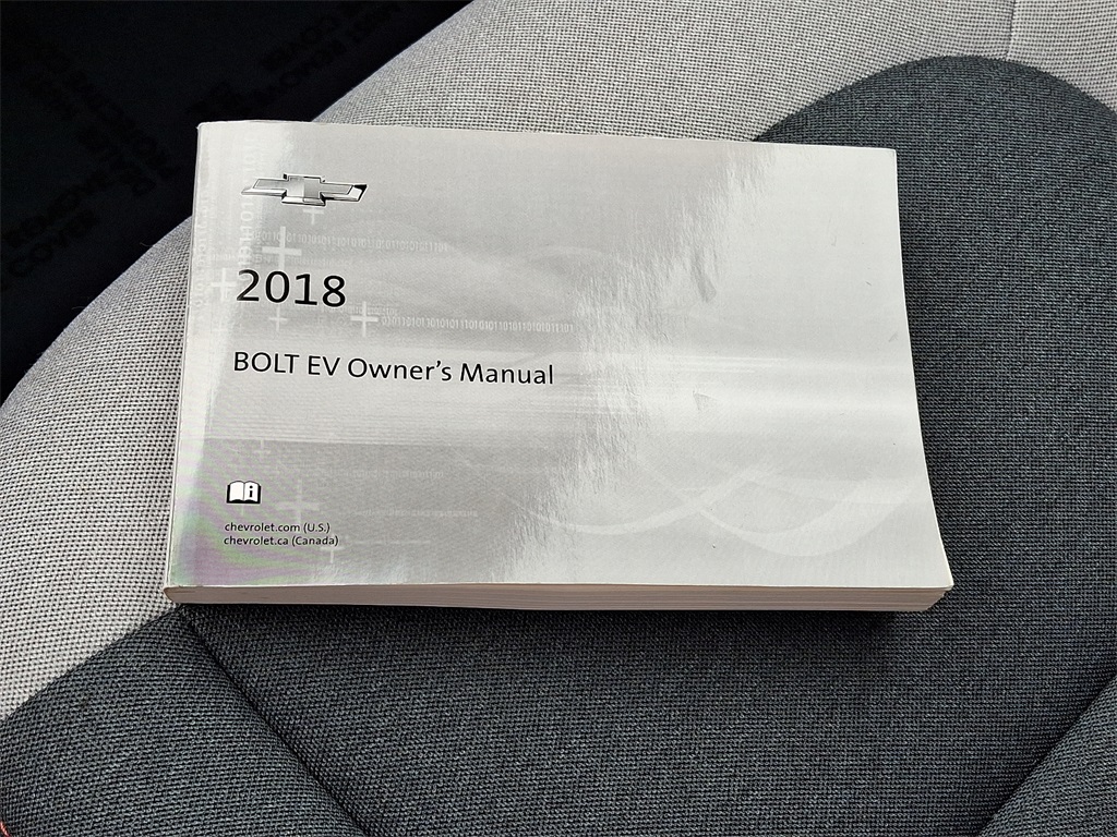 2018 Chevrolet Bolt EV LT - Photo 26