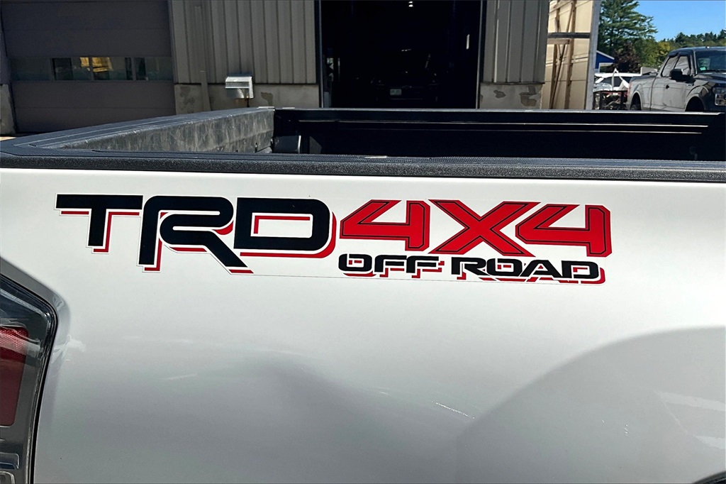 2023 Toyota Tacoma TRD Off-Road - Photo 28
