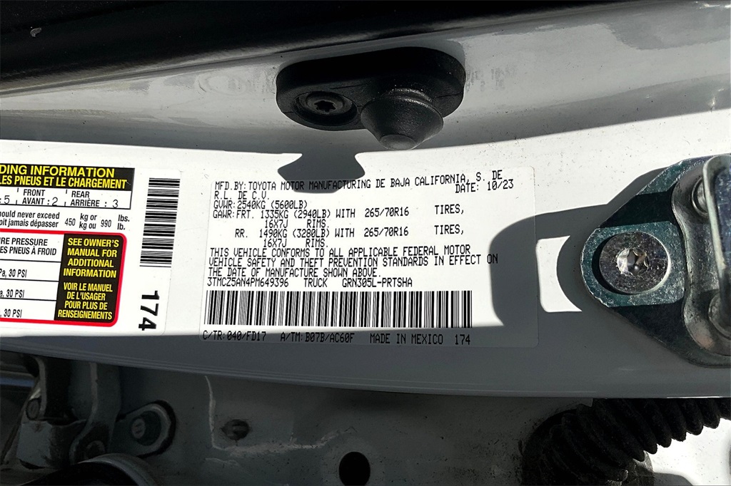 2023 Toyota Tacoma TRD Off-Road - Photo 36
