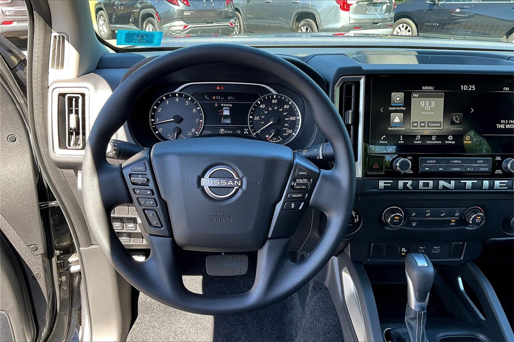 2025 Nissan Frontier SV - Photo 17