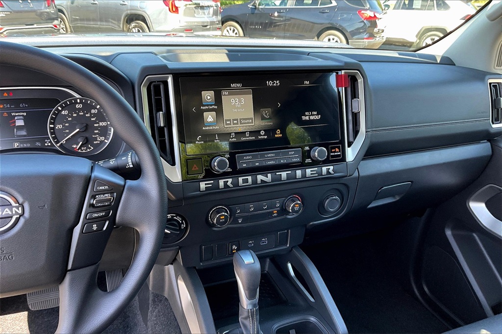 2025 Nissan Frontier SV - Photo 18