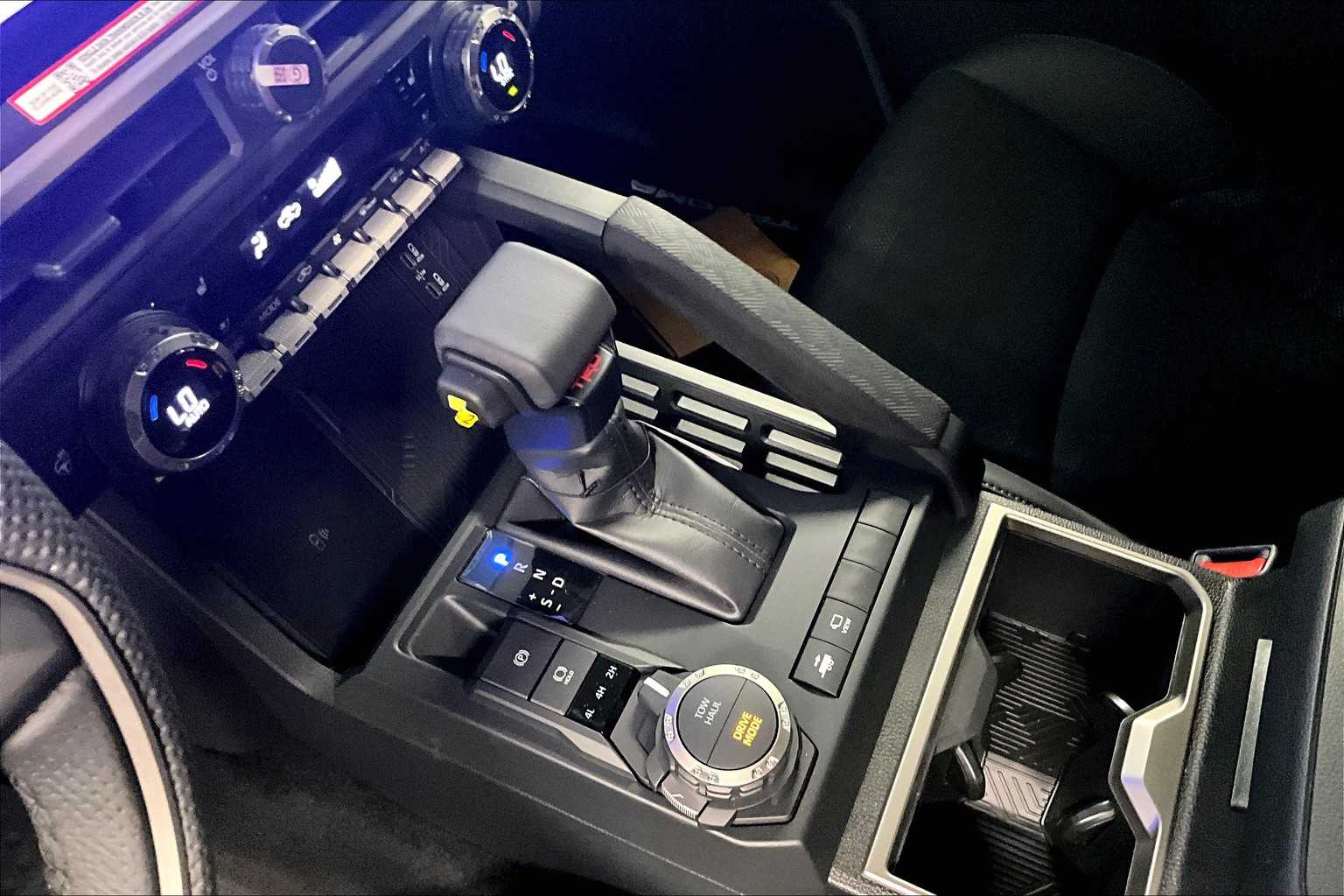 2025 Toyota Tacoma TRD Sport Hybrid - Photo 14